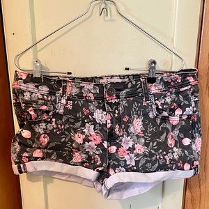 Cotton On Black Pink Floral Denim Shorts, size 10